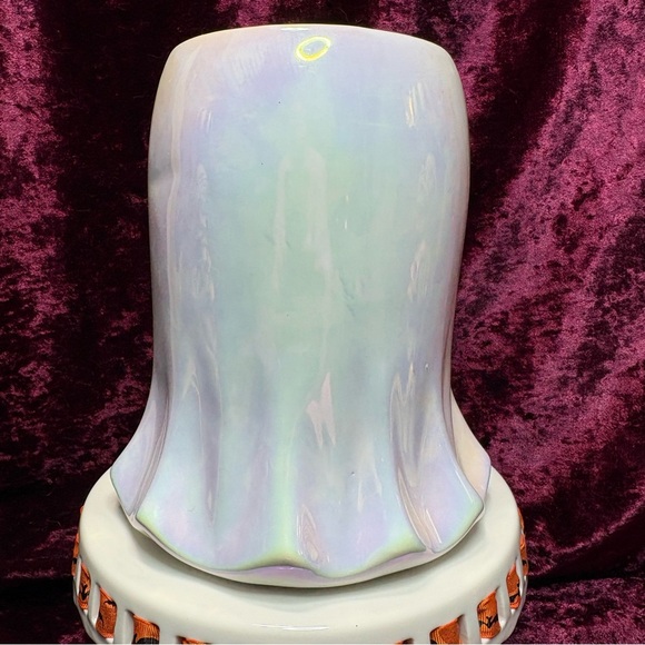 DW Home GIANT 60 Oz Iridescent White Halloween Ghost Candle Pumpkin Apple Scent - Picture 4 of 10